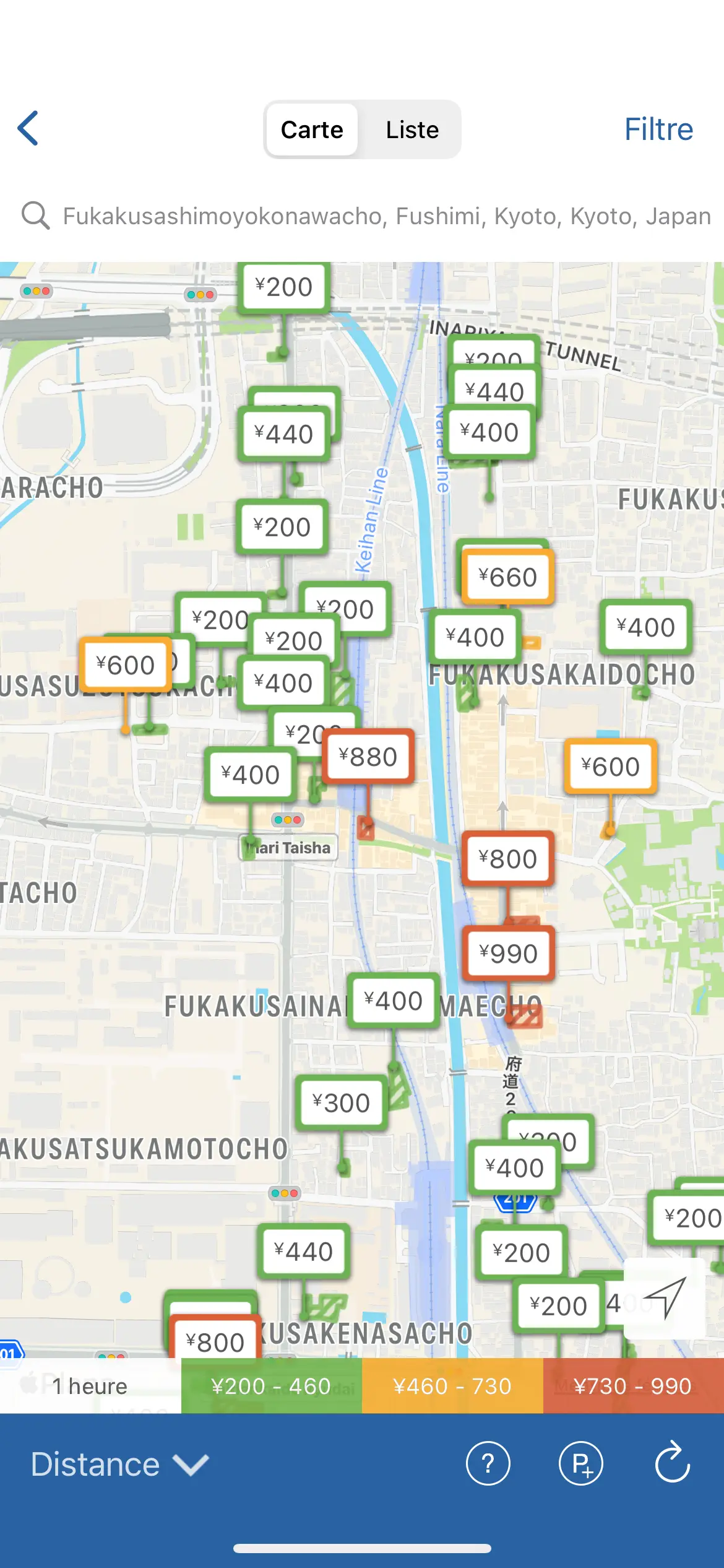 Interface de l'application Parkopedia montrant la carte des parkings